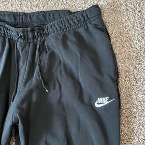 Women’s Nike Essential Joggers
